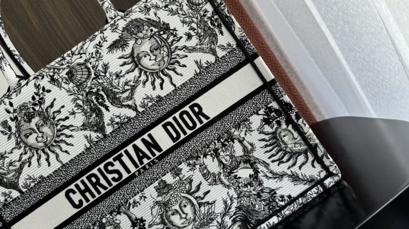 Christian Dior Shopping Bags